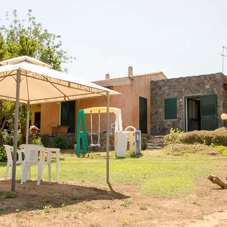 Cort'e Accas アパートホテル バリ・サルド